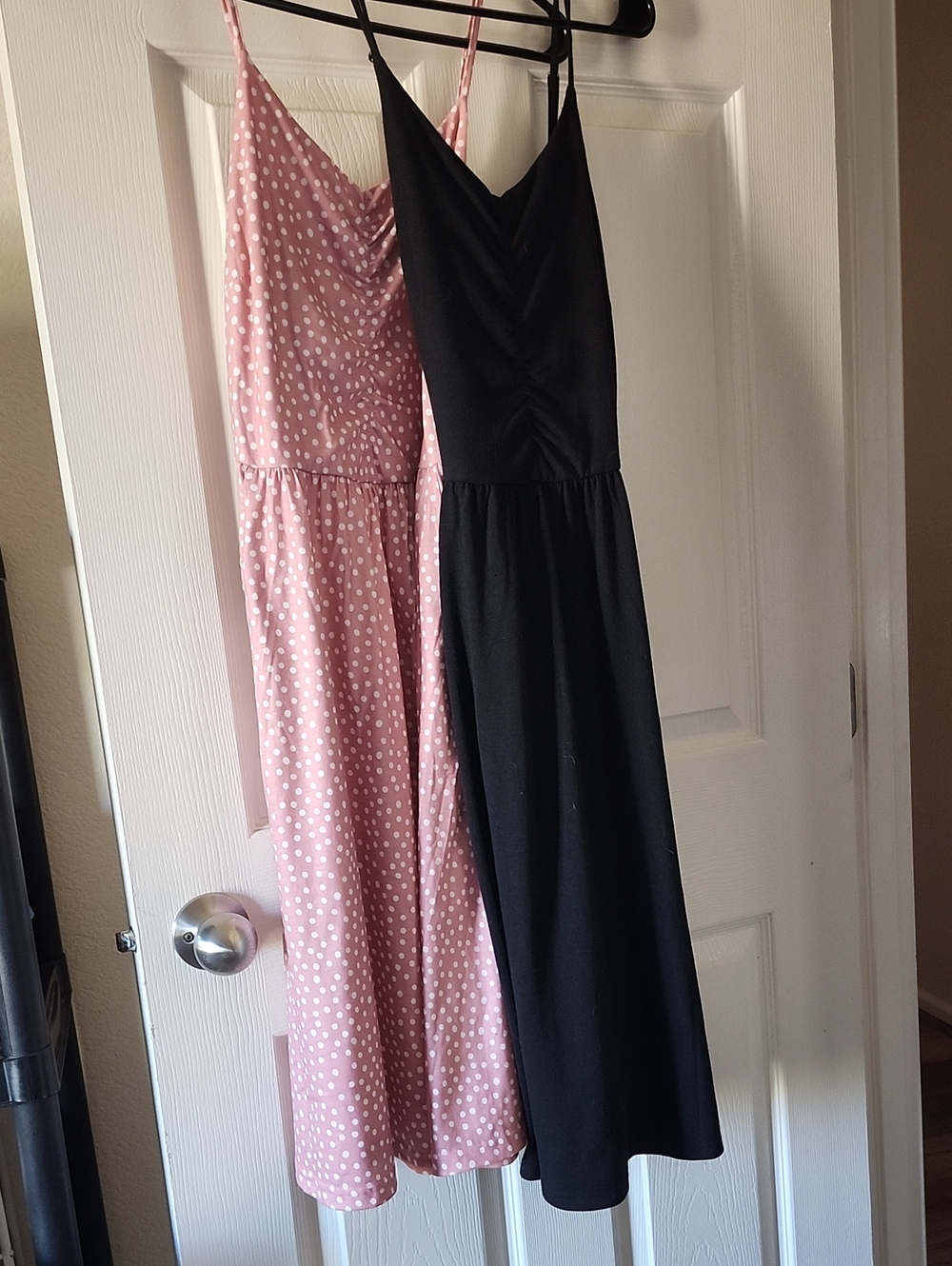 2 Summer Dresses With Pockets